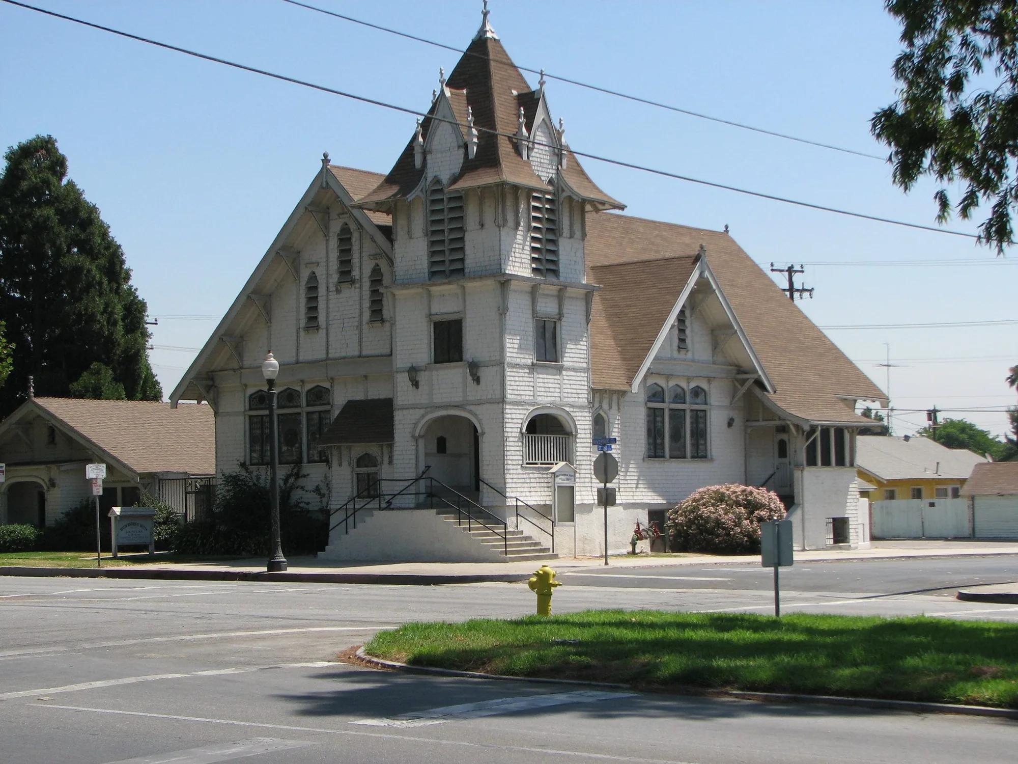 Rialto, CA commercial buildings